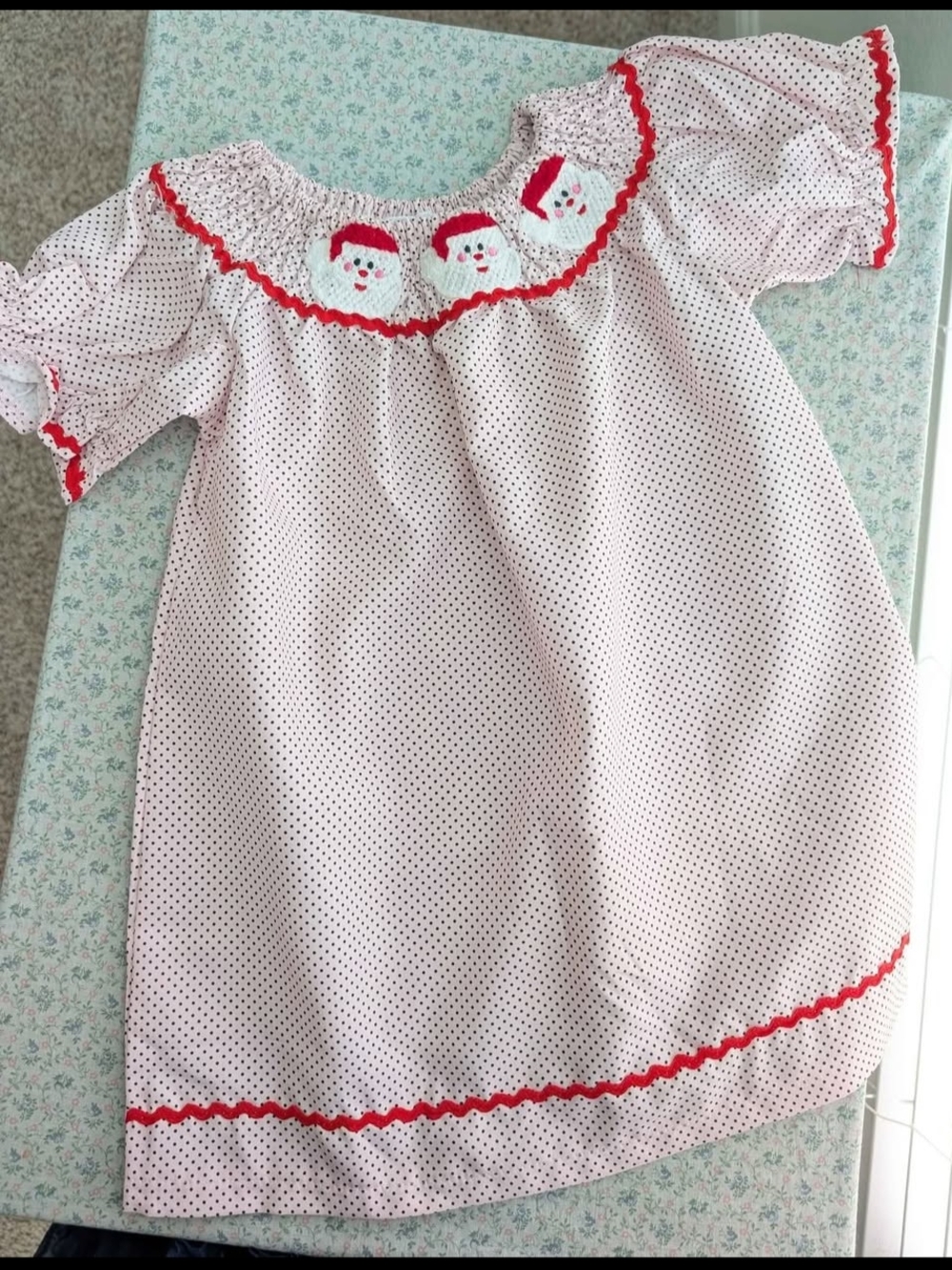 24 Mos 2T Smocked Santa Christmas Dress